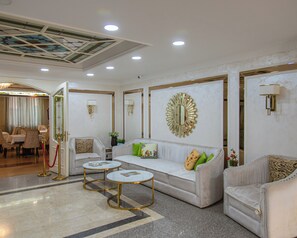 Unclassified image, 5 of 101, button - GPH Baku (Baku)