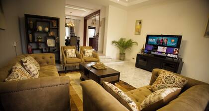 Vista Palms Retreat 3 bed and 2 bath Private Hilltop house in Bunamwaya Kampala.