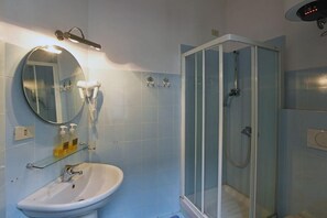 Bathroom - Sant Agostino Rooms (Milan)