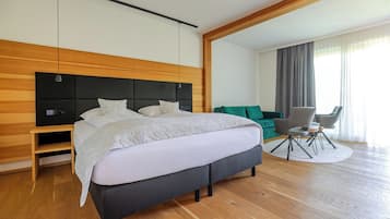 Studio Deluxe