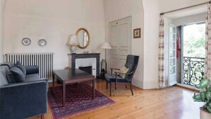 Apartment | Living area - Chateau Stay - 1br/4p With Pool & Park Access (Fajolles)