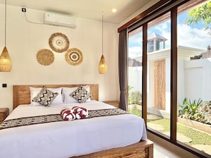 WiFi, bed sheets - 2-bedroom house in pleasant Ubud with cool AC for relaxing stay (Ubud)