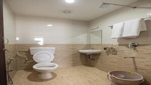 Chambre Deluxe | Salle de bain | Serviettes fournies