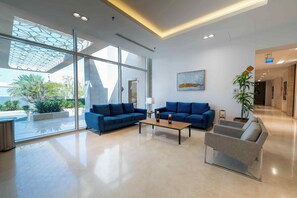 Interior - Resort-Style Studio with Pool & 24/7 Gym - Retal (Dammam)
