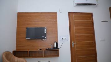 Standard Single Room | Interior