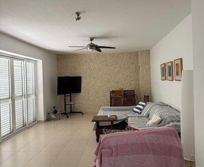 Room - Cozy, beautiful and comfortae 2-bedroom apartment in adorable Suha Punta with AC (Kampor)