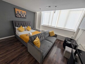 Room - Modern City View Studio Apartment – Liverpool (Liverpool)