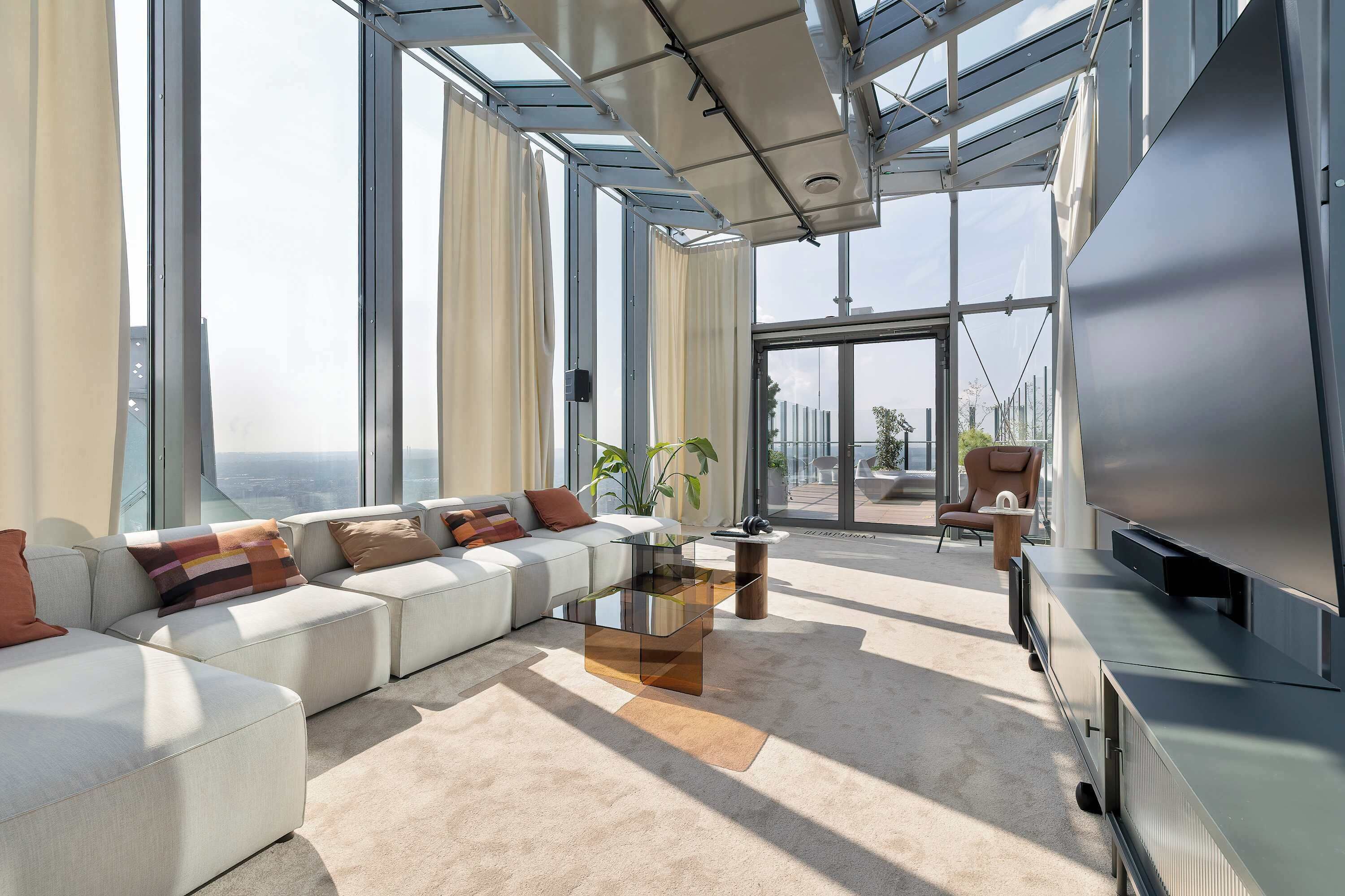 TV, offices