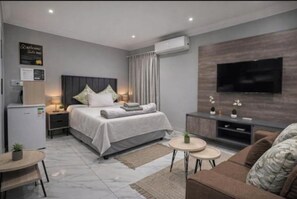 Room, 1 Bedroom - Room-miaz Palace Private Residence (Louis Trichardt)