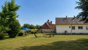 Property grounds - Le Clos Nicole - Family home for 12 people with a large garden (Autheuil-en-Valois)
