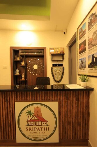Fully furnished independent home near Sree Padmanabha Swamy Temple heart of city