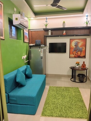 Fully furnished independent home near Sree Padmanabha Swamy Temple heart of city