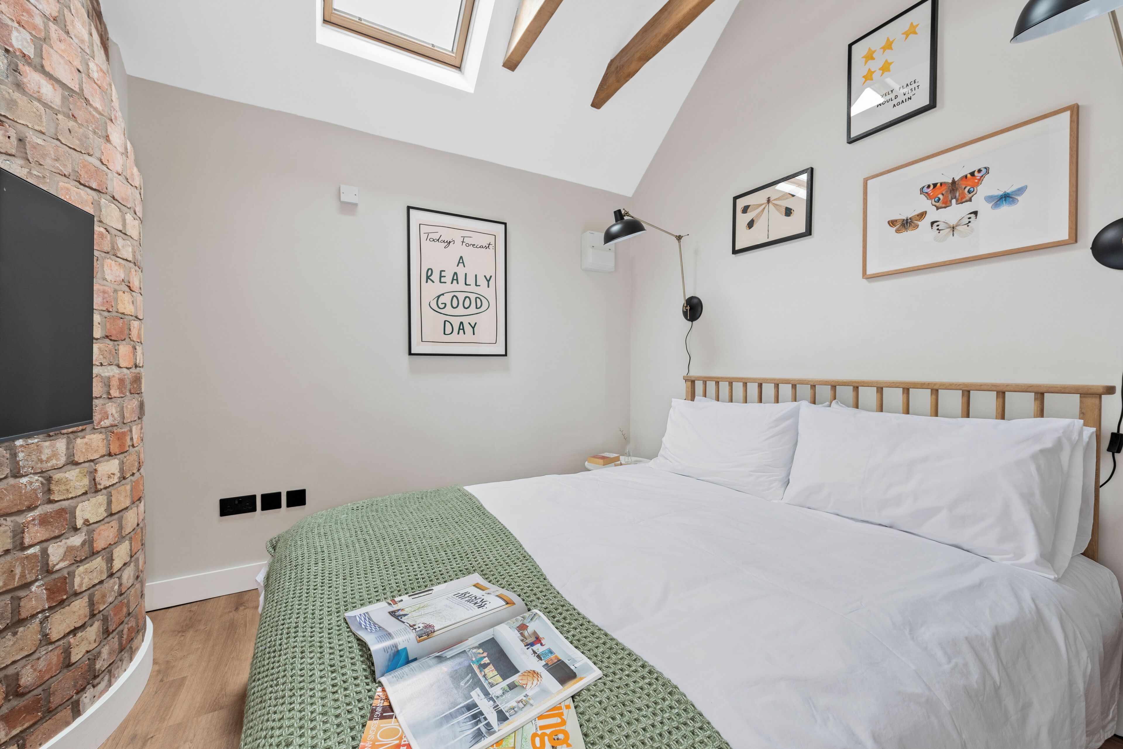 1 bedroom, iron/ironing board, WiFi (free), bed sheets