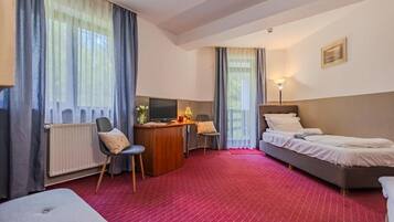 In-room safe, free WiFi