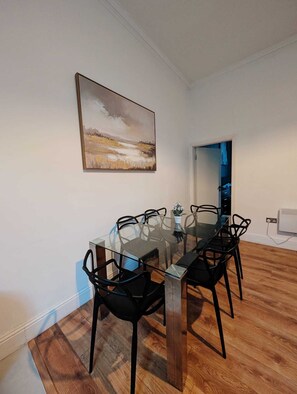 Dining - Unique 4BR City Apartment | Terrace + Sleeps 10 (Liverpool)