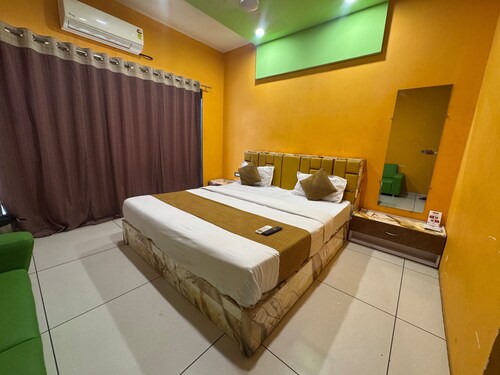 Hotel 5 Star RaceCourse