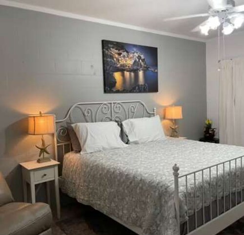 3BR Pool Home for 8 Easy Access to I-75 and I-4