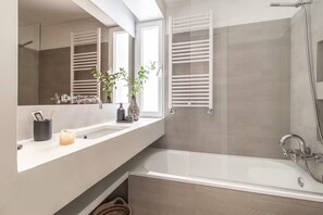 Unclassified image, 4 of 15, button - Spectacular Designer Apartment (Chamberi)