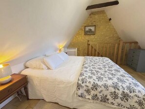 Room - L’Iris – Charming Stone Cottage for Two in the Périgord Noir (Meyrals)