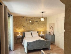 WiFi, bed sheets - La Lavande – Cozy Gîte for 2 + 1 Child with Private Garden (Meyrals)