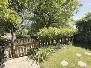 Unclassified image, 4 of 27, button - La Lavande – Cozy Gîte for 2 + 1 Child with Private Garden (Meyrals)