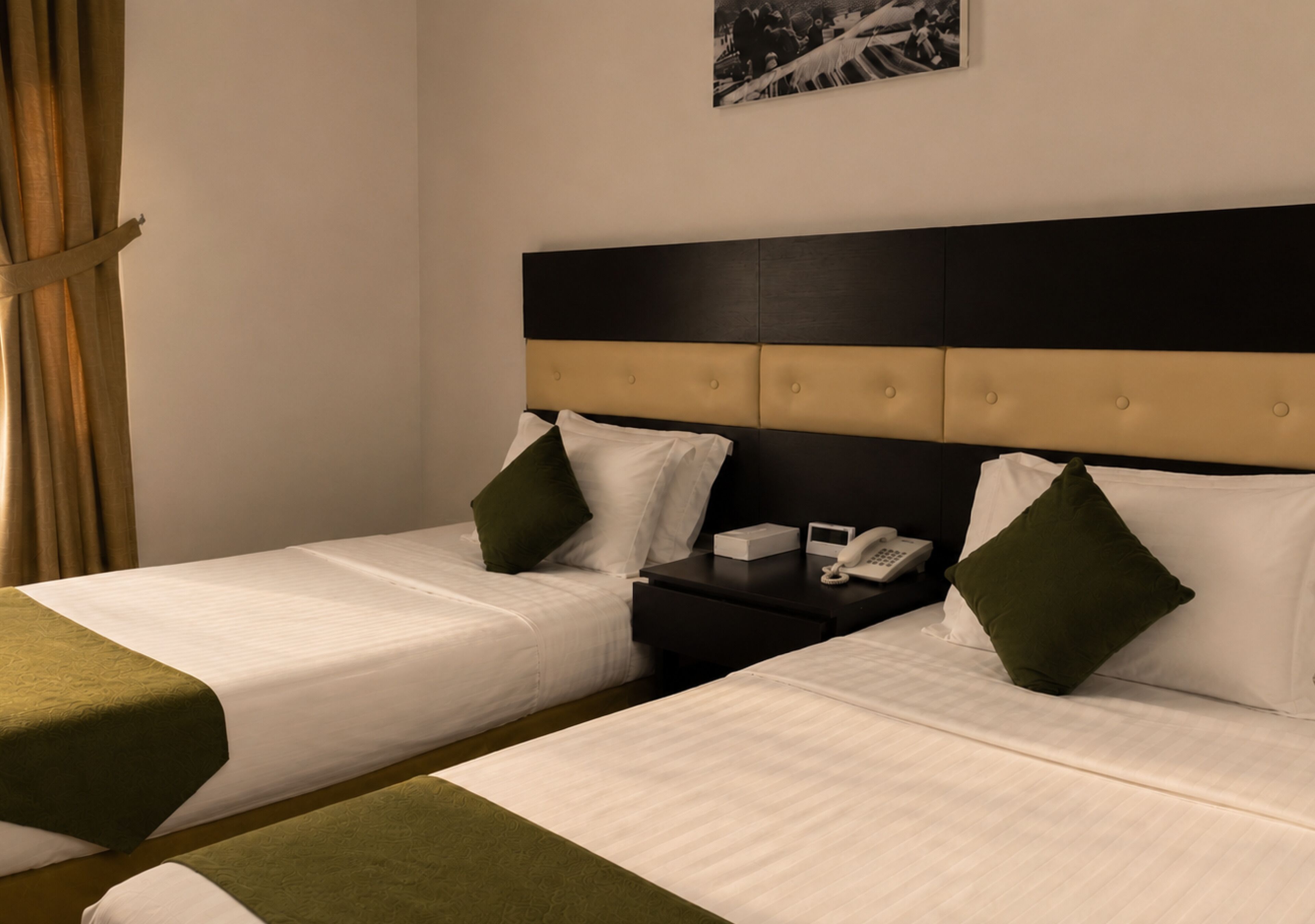Deluxe Suite | Iron/ironing board, WiFi (free)