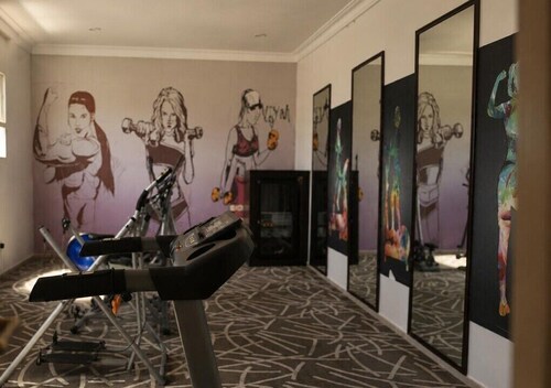 Pine Tree Suites Serviced Apartments Hail