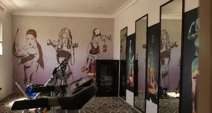 Pine Tree Suites Serviced Apartments Hail
