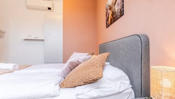 1 quarto, escrivaninha, Wi-Fi, roupa de cama