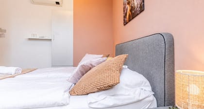 Relaxing Air Conditioned Room Near Hauptbahnhof