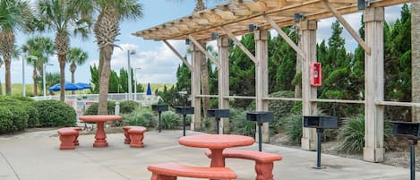 Grilling and Picnic Area