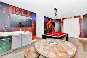 Spielezimmer