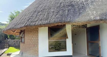 Cosy cottages with a serene wild park view