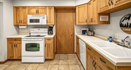 Long Lake Landing – Unit 4 | Ground-Level Lakeview Condo with Private Boat Slip