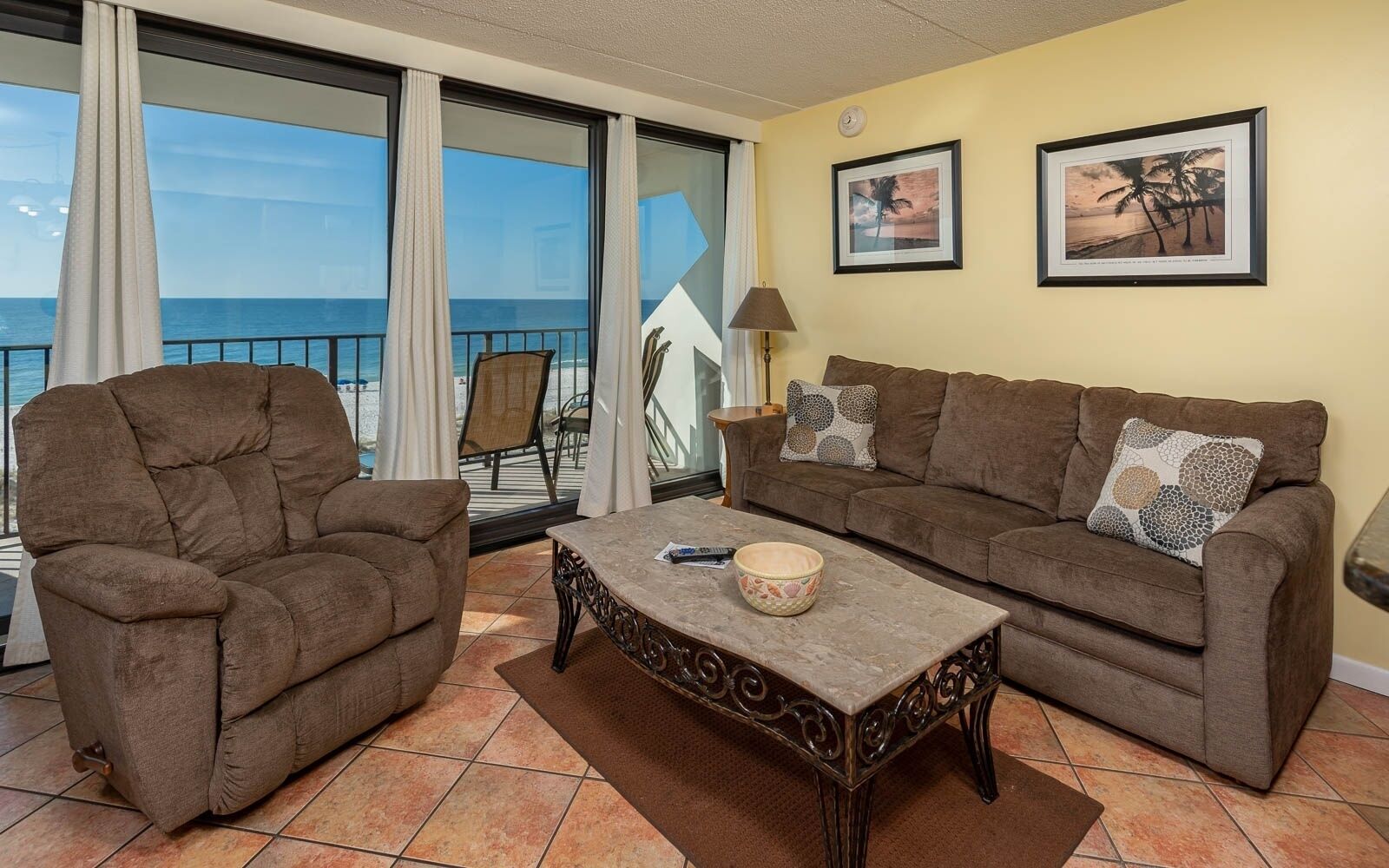 Condo, 1 Bedroom | Living area
