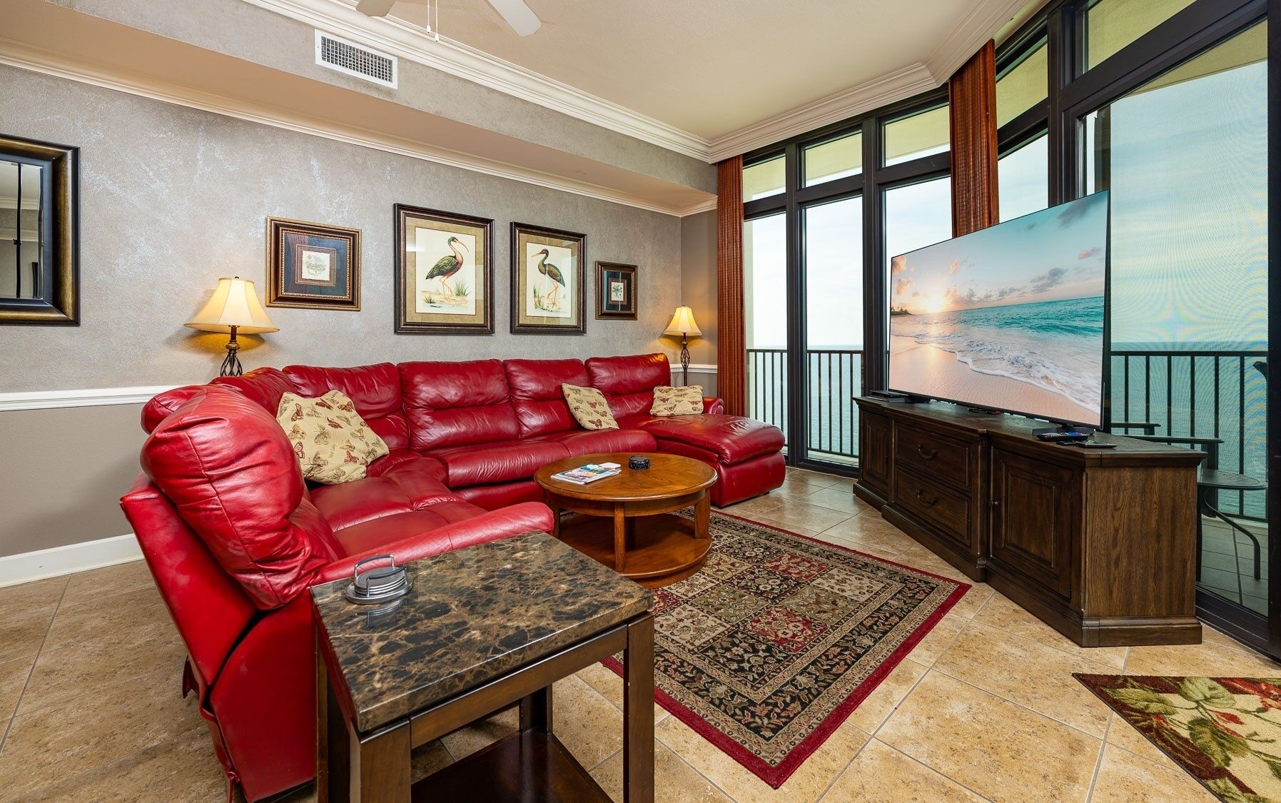 Condo, 3 Bedrooms | Living area