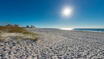 Una playa cerca