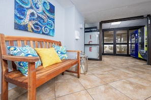 Interior - Island Winds East 203 2 Bedroom Condo (Gulf Shores)