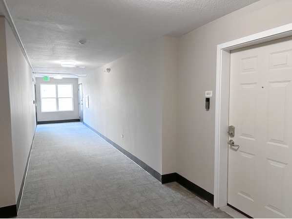 Interior - Newly Remodeled Condo Minutes to UA w/ 2 King Beds & Brand New Furniture (Tuscaloosa)