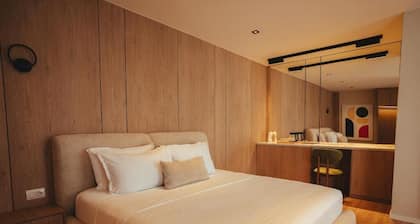 Noir Hotel