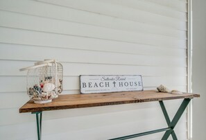 Slip out to the Screened Porch..... - Saltwater Revival - Stay with Seaside Vacations! (Chincoteague Island)
