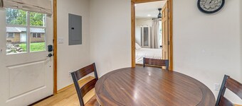 Cedar Hill Lodge