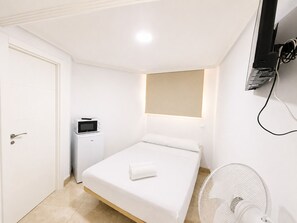 Free WiFi - Hostel La Campana (Madrid)