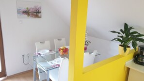 Dining - Adorable 1-bedroom apartment in Brod 11 perfect for relaxing stays. (Brod 11)