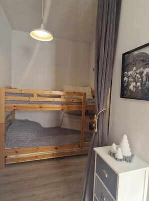 1 chambre, Wi-Fi, draps fournis