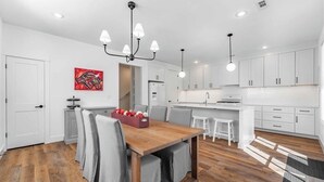 Unclassified image, 3 of 14, button - 3-bedroom 2.5-bathroom house walking distance from the campus and Dixon with AC (Fayetteville)