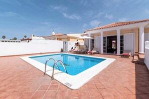 A heated pool - Tiffany 16 - Three Bedroom Villa, Sleeps 6 (Callao Salvaje)