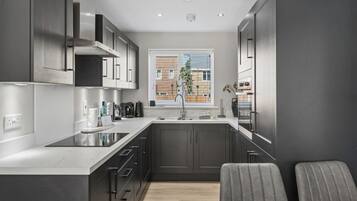 Fridge, microwave, oven, dishwasher