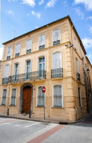 Exterior - Charming vacation rental with a private courtyard and barbecue area – Maison Sarava (Espira-de-l'Agly)