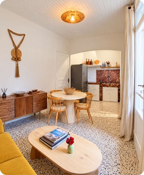 Dining - Maison Sarava – Superior Apartment with Separate Studio & Private Patio (Espira-de-l'Agly)